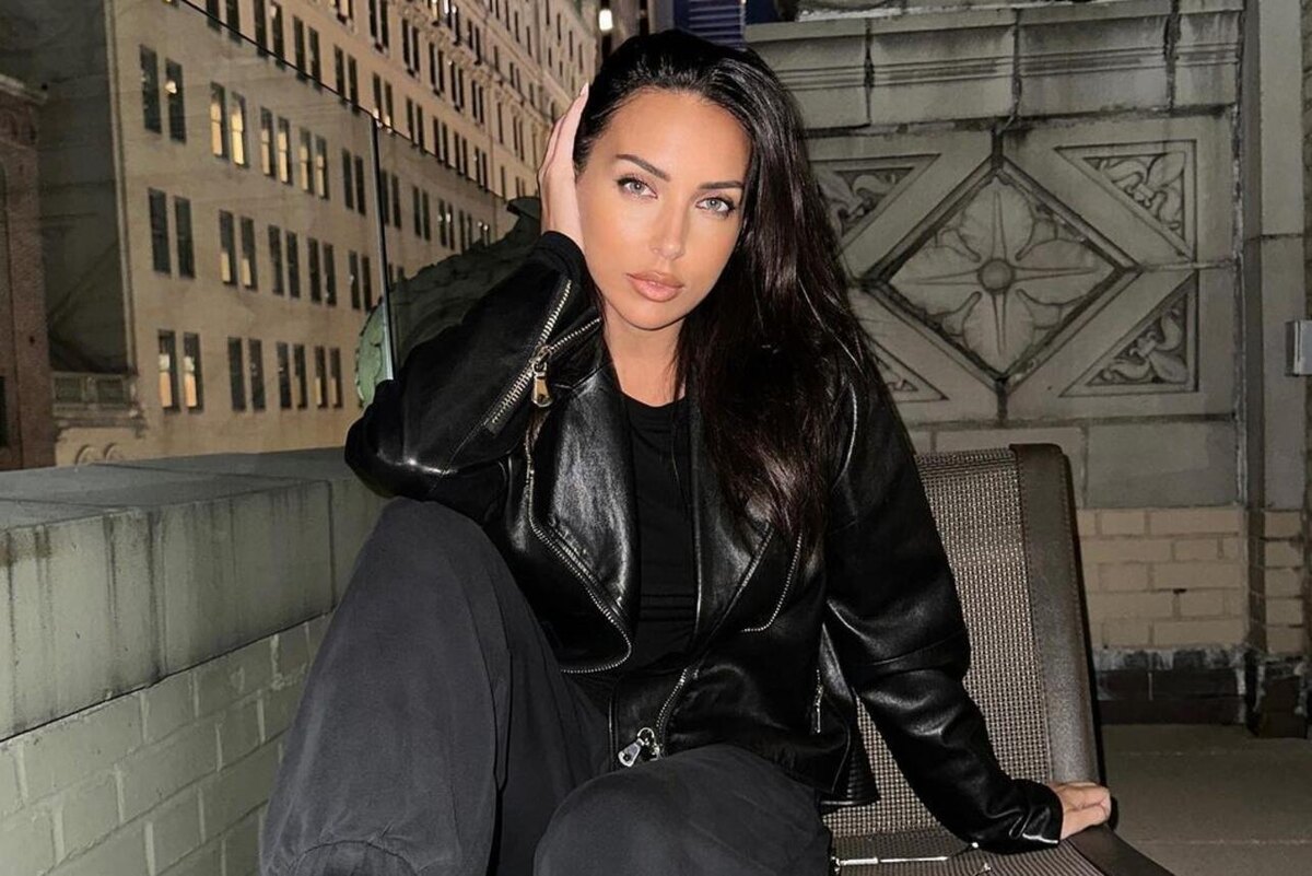    Певица Алсу Социальные сети