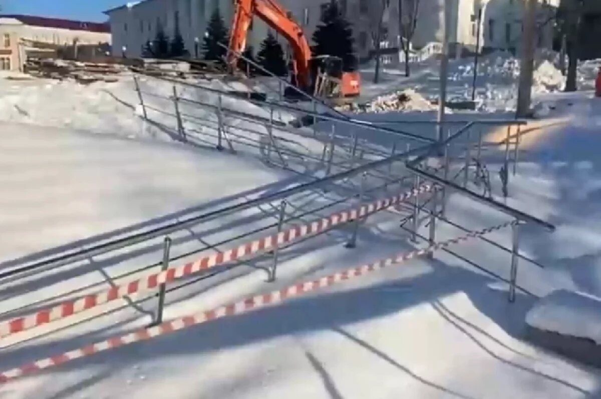    На Камчатке активисты обнаружили массу дефектов на Аллее Флота