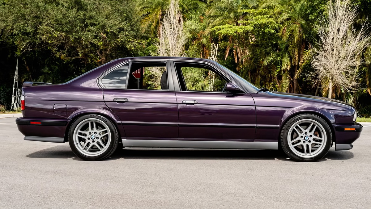 ©Bring a Trailer ©BMW