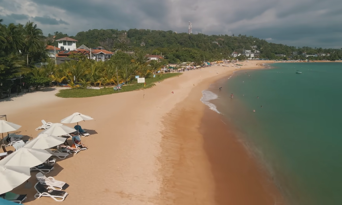 Пляж Унаватуна