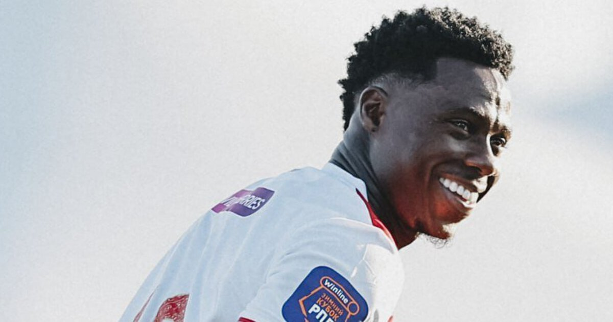 Бывший хавбек "Спартака" Квинси Промес футболист "Дубай-Юнайтед" ОАЭ. Фото из интернета.