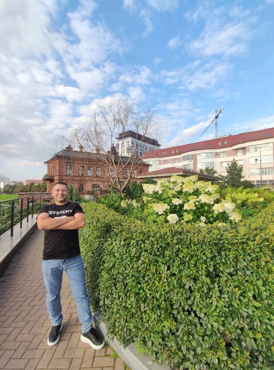 После реабилитации Слава решил остаться в Екатеринбурге