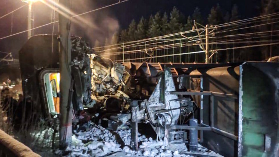    СК РФ сообщил о задержании машиниста грузового поезда, столкнувшегося в Мурманской области с пассажирским Ирина Петрова