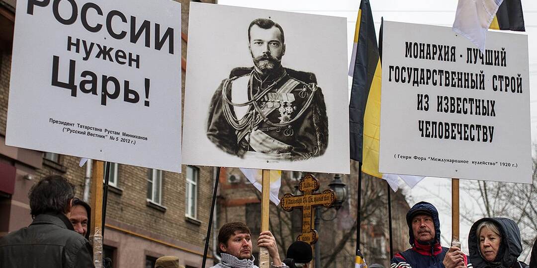 ОБЫЧНЫЙ РАЗГОВОР С ОБЫЧНЫМ МОНАРХИСТОМ