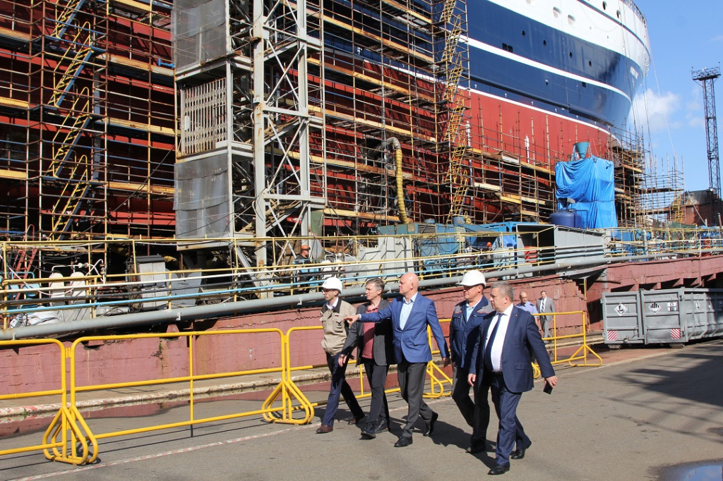 Слева в кадре строительные леса / Фото: "Объединенная судостроительная корпорация"  📷
