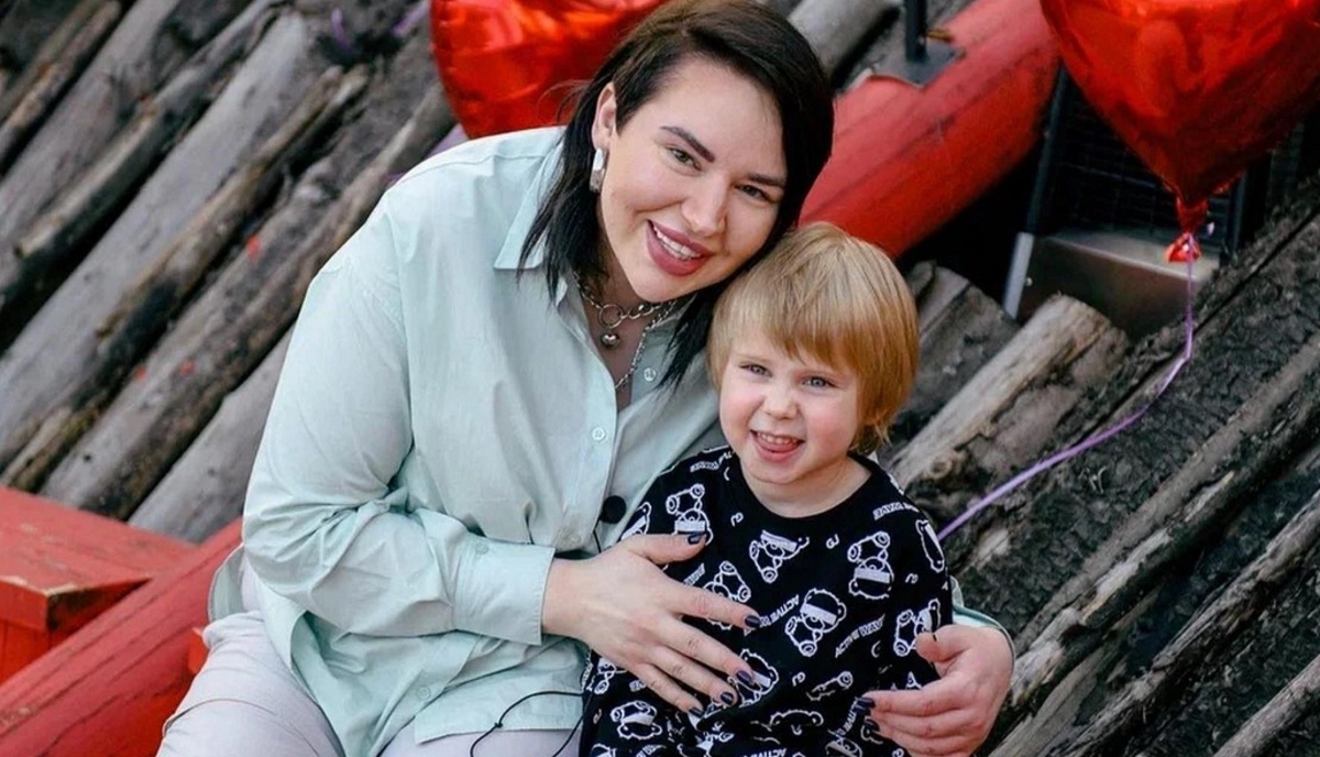 Саша Черно с сыном Стефаном. Фото: соцсети