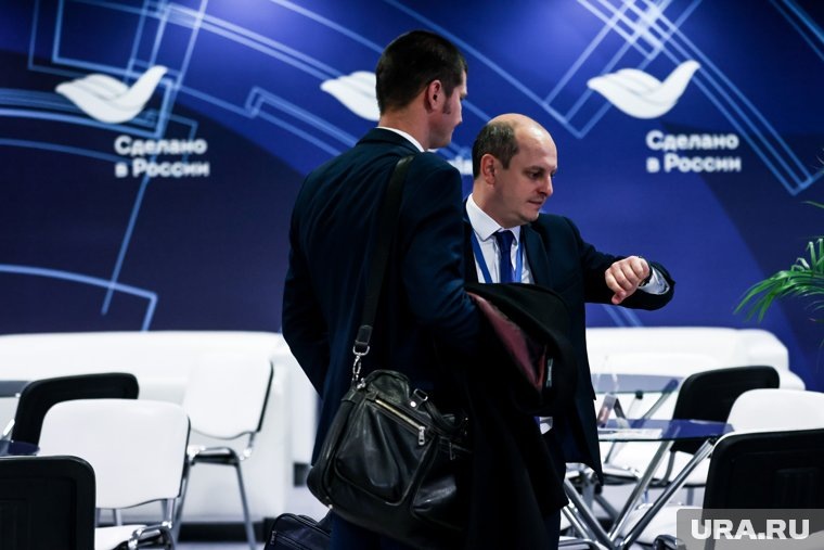 Который час? Самое время посмотреть, кого еще поглотили федеральные холдинги. Фото: Владимир Андреев © URA.RU