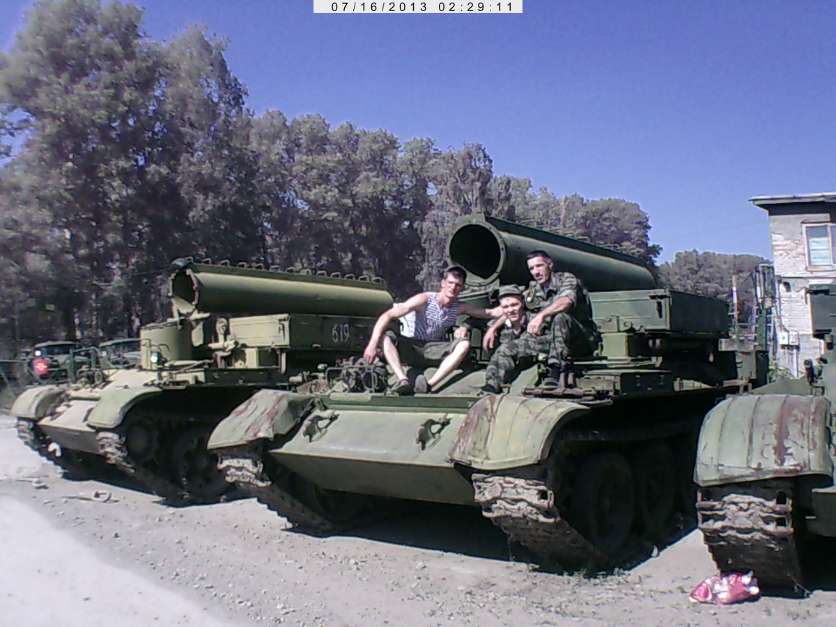 На фото БТС-4 для иллюстрации.