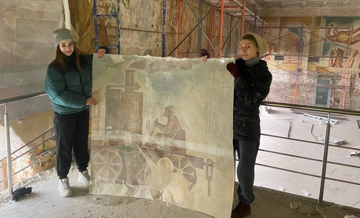    В Саратове волонтерам дали 3 дня на спасение фресок до сноса вокзала Новости Саратова и области – Сетевое издание «Репортер64»