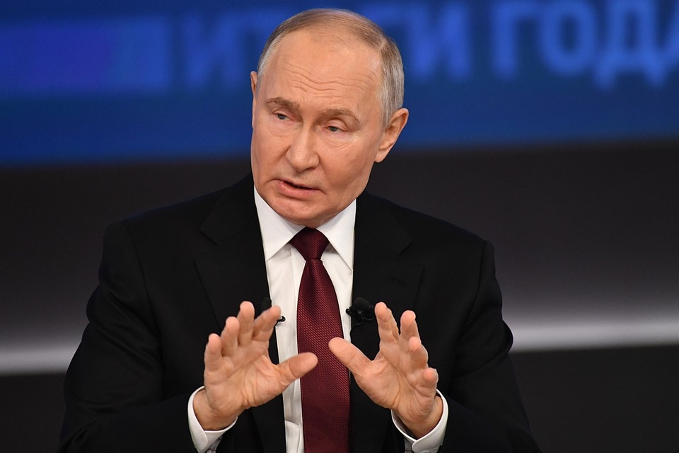    Президент России Владимир Путин во время программы "Итоги года" Владимир ВЕЛЕНГУРИН
