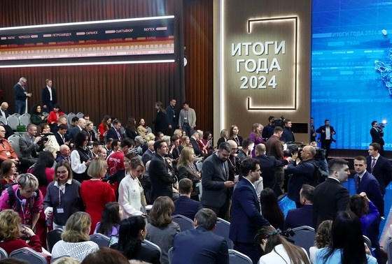    Прямая линия с президентом России Владимиром Путиным