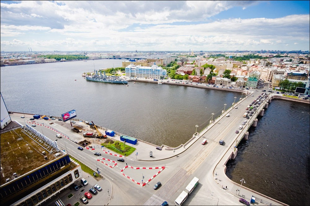 Санкт-Петербург. Фото с сайта https://br.rbth.com/viagem/81767-passeio-fotografico-telhados-sao-petersburgo. Взято с Яндекс.Картинки