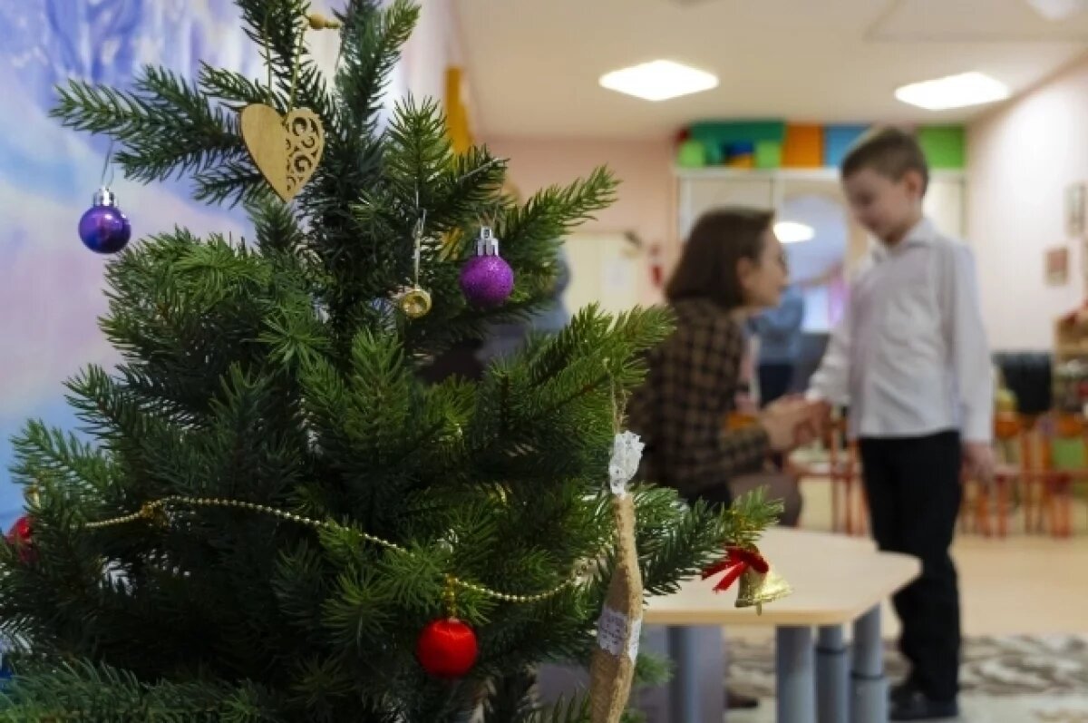    Депутаты Екатеринбурга накануне Нового года исполнили заветные мечты детей