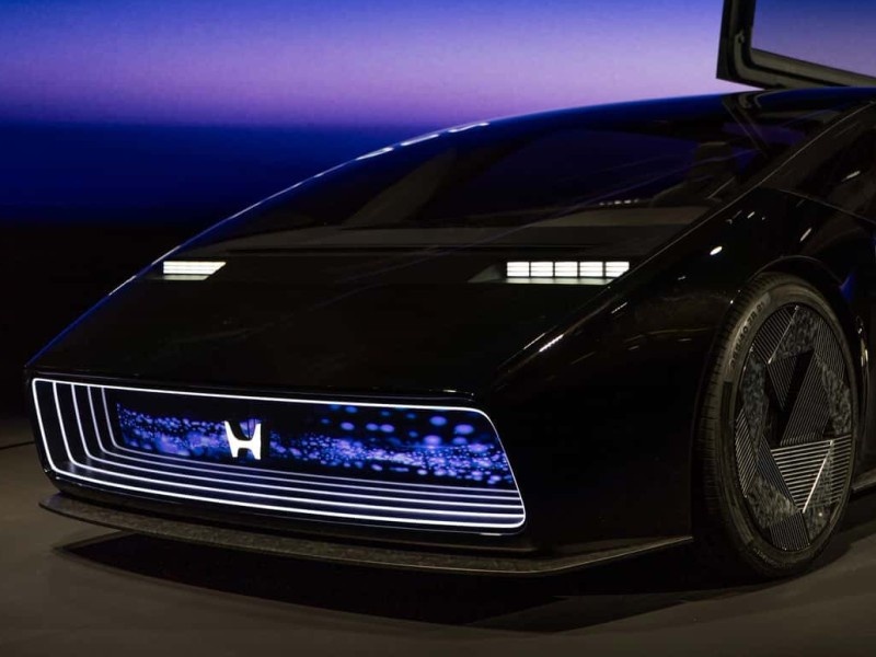    Honda анонсировала два электрокара с «космическим» дизайном