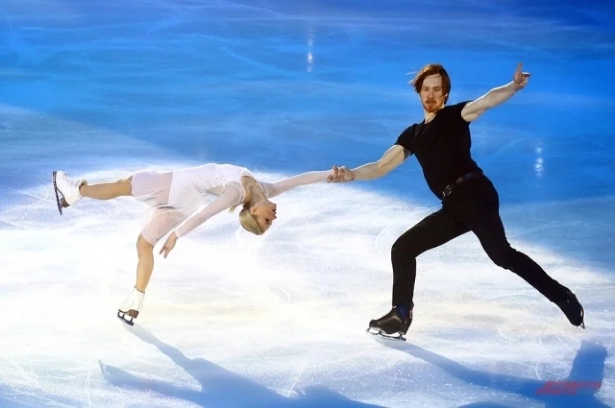    В Омске на чемпионате по фигурному катанию пары столкнулись между собой