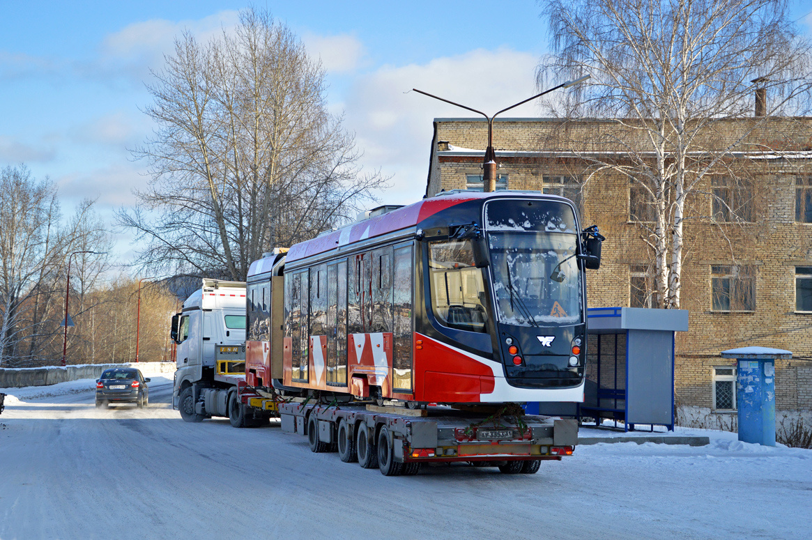 Отправка трамвая 71-638-02 с УКВЗ в Санкт-Петербург, 15 декабря 2024 года. Источник: Яков Титенок/transphoto