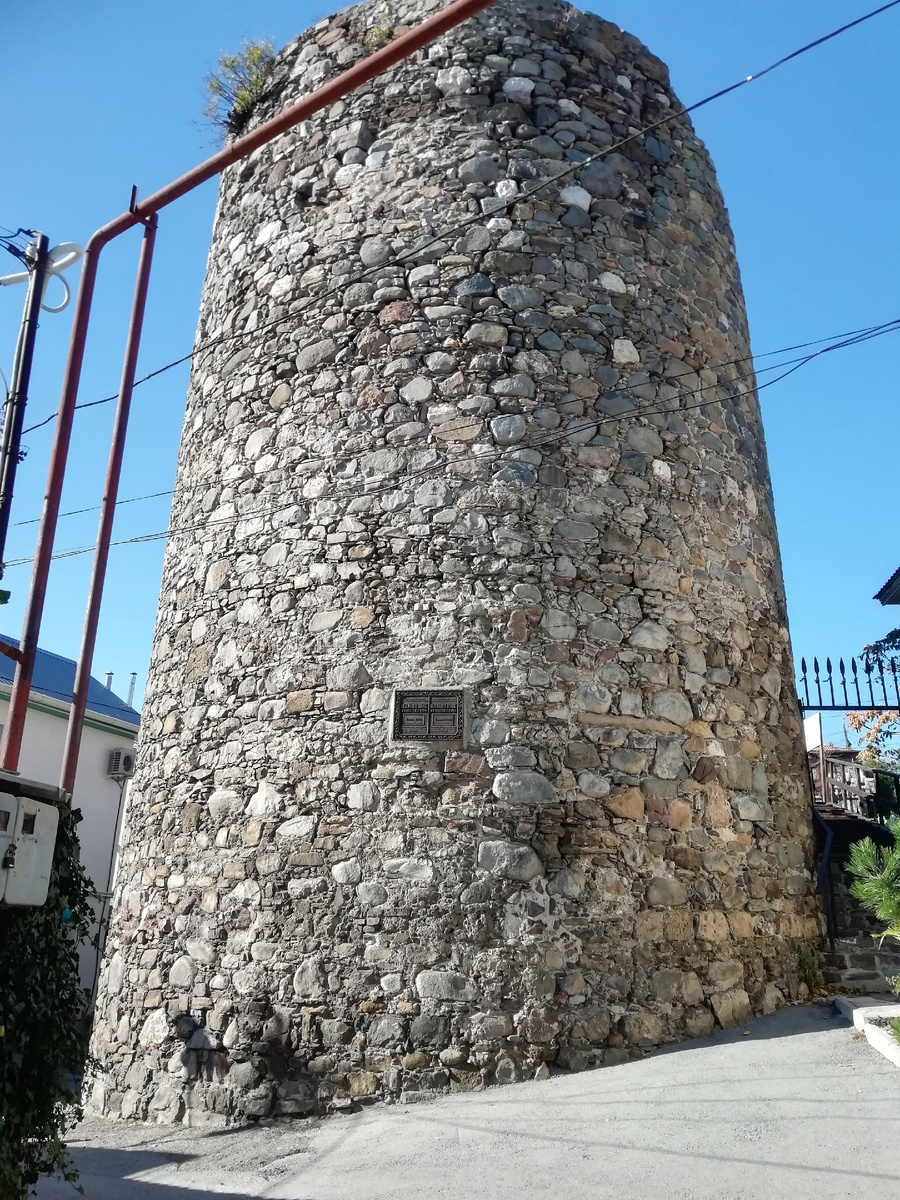 Башня Алустон