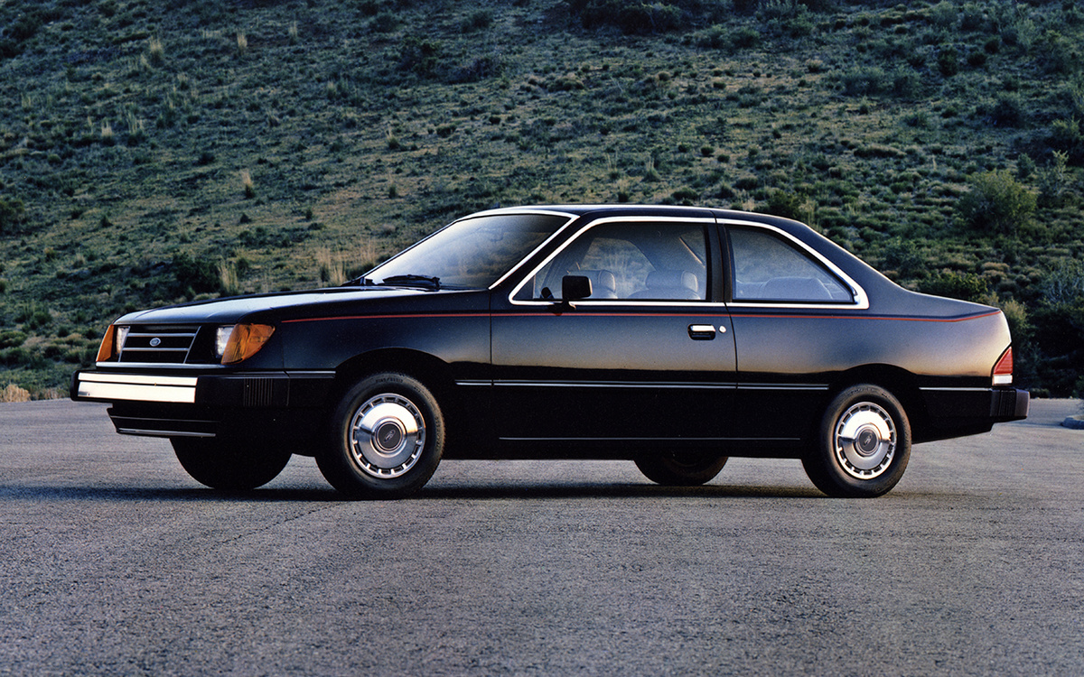 1985 Frod Tempo 2-Door Sedan