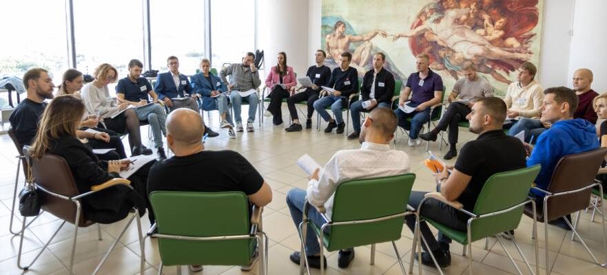 Фотоархив УСИБ: кадр с занятий