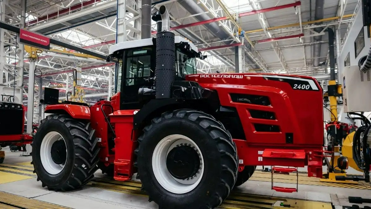   Трактор Россельмаша