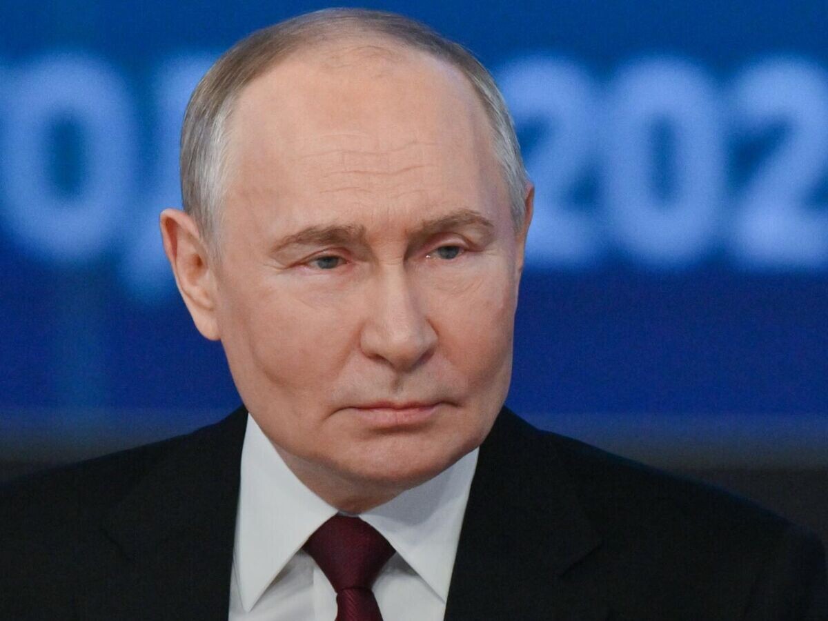    Путин о проблеме с лимитами у банков на семейную ипотеку