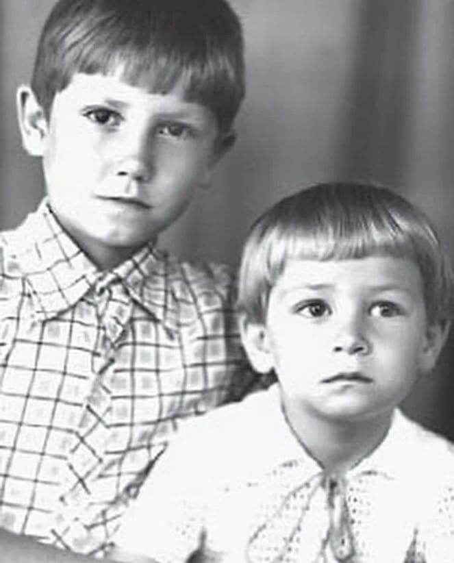 Братья Кристовские