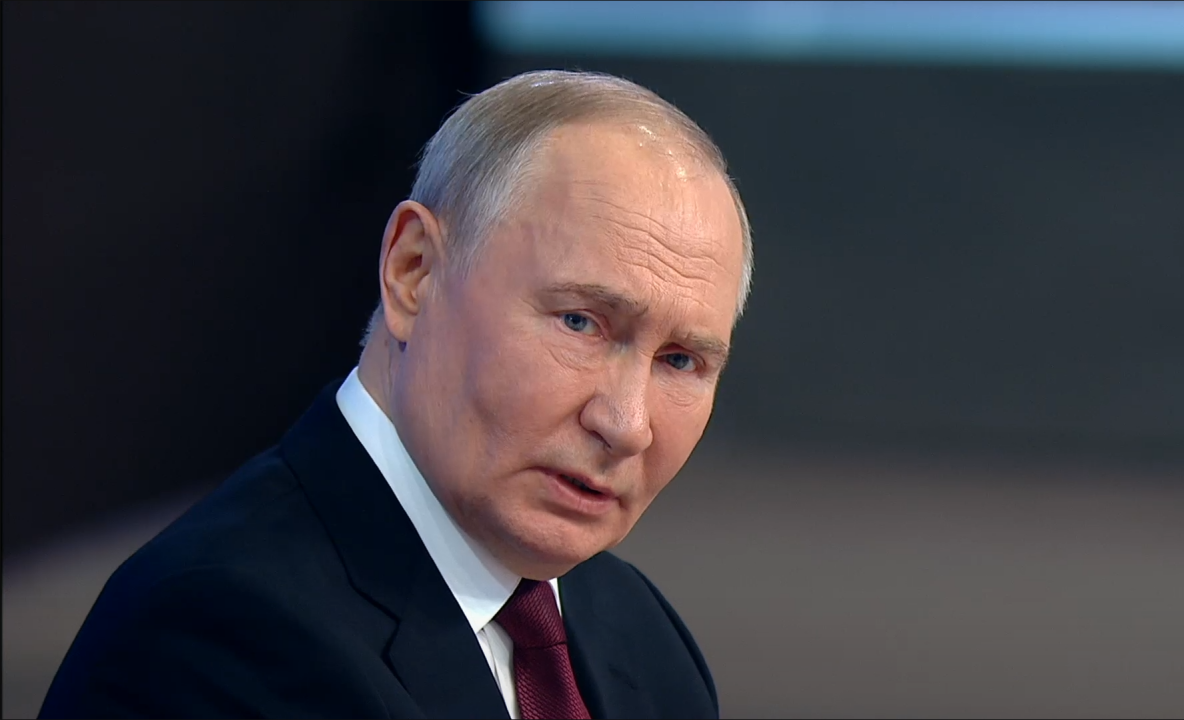    Путин ответил цитатой Марка Твена на утверждения об «ослаблении России»