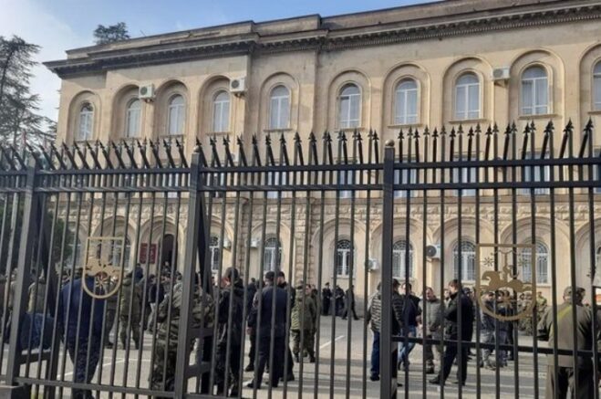    Здание парламента Абхазии. Фото: asiaplustj.info