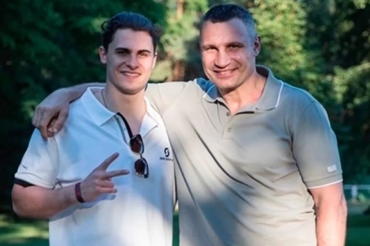    Ради чьего будущего умирает Украина?