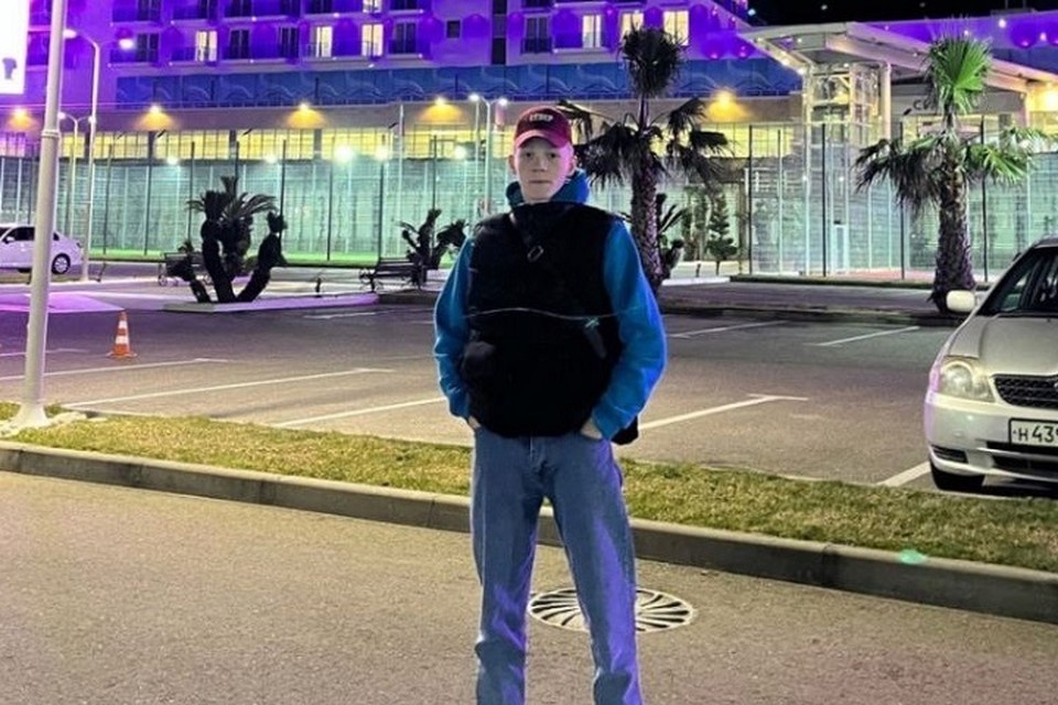    Максим помогал пассажирам рухнувшего вагона. Фото: личный архив