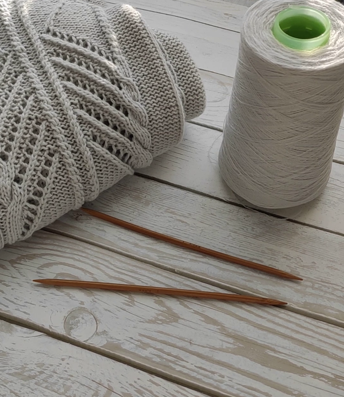 Джемпер с креативным узором из моей коллекции.