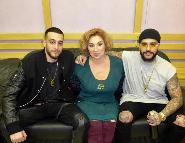 Симона Юнусова с сыновьями Тимуром и Артемом