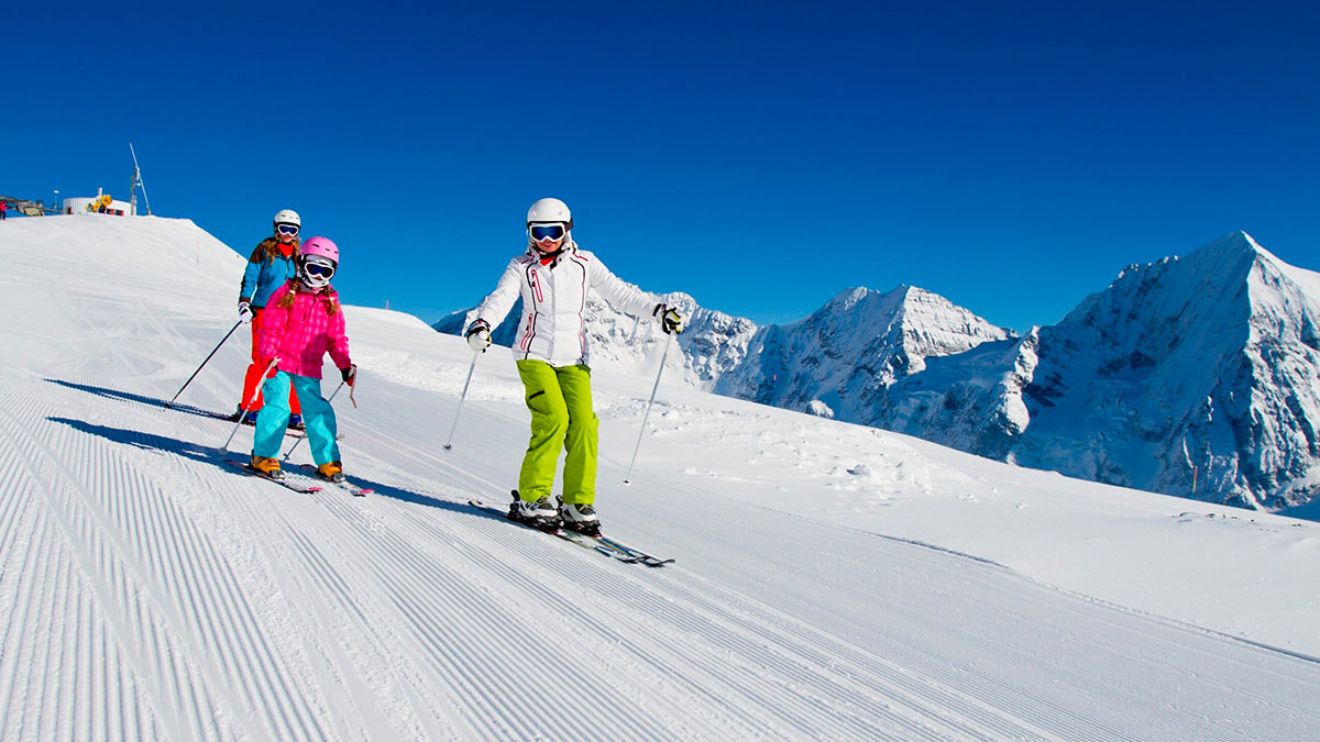 Источник https://cdn.profile.ru/wp-content/uploads/2022/10/Roza-Hutor.jpg