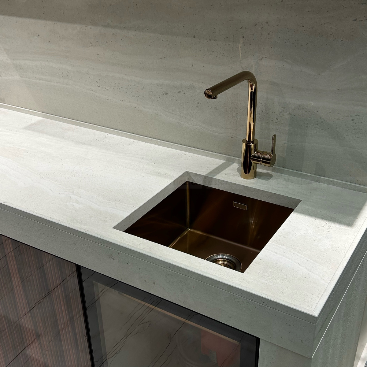 Столешница из керамики в декоре 2581 Травертино венето