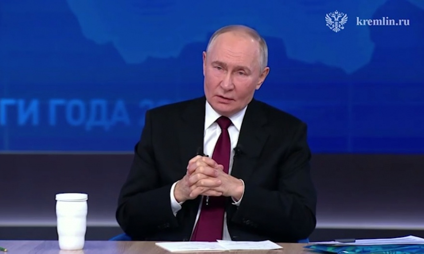 Скриншот с видео с сайта kremlin.ru