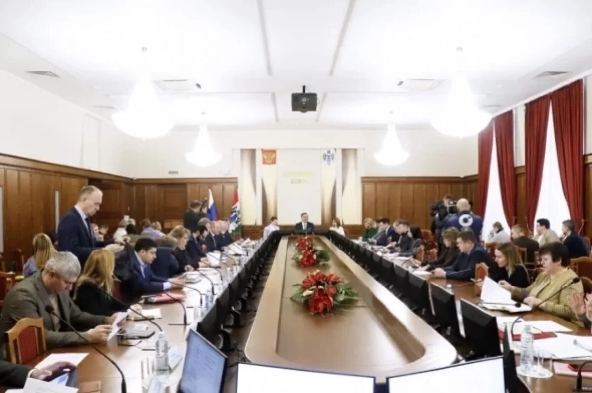    Почти 35 млрд составил дефицит бюджета Новосибирской области на 2025 год