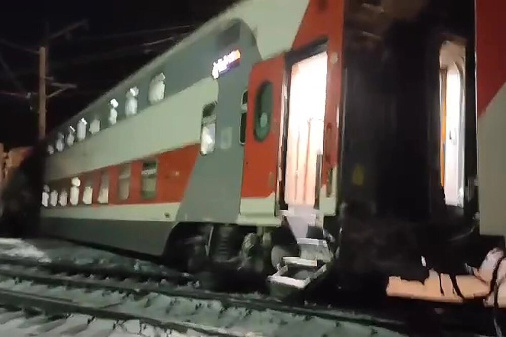    Пассажирский поезд сошел с рельсов в Мурманской области Фото: Северо-Западная транспортная прокуратура