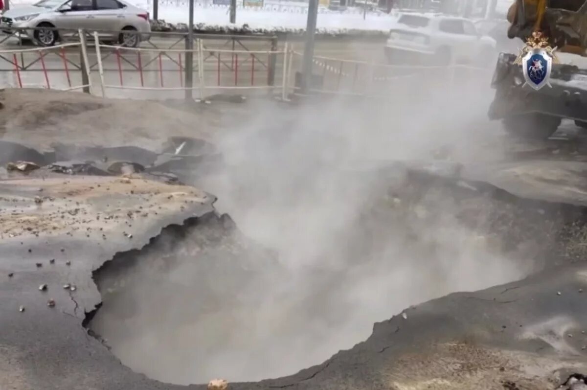    Прорыв трубы в Купчино стал уголовным делом, известно о трёх пострадавших