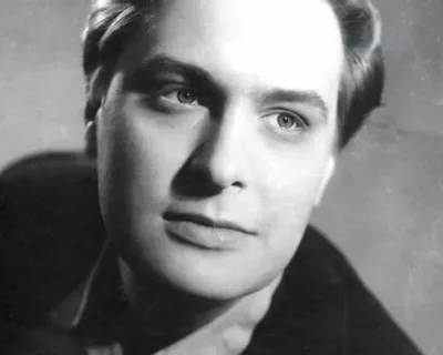 Вот таким, скорее всего, был Юра Самохвалов в 20 лет