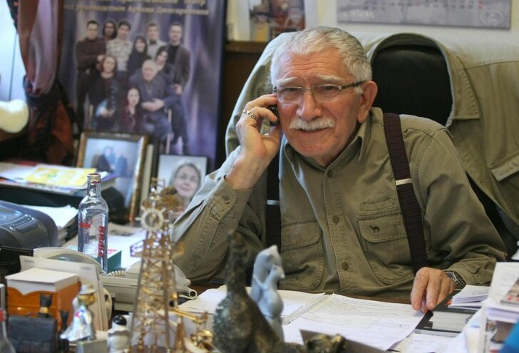 Армен Джигарханян