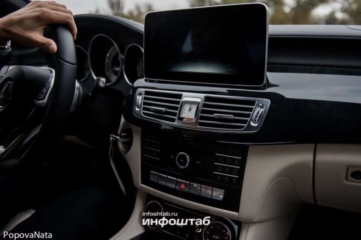    Астраханка добилась компенсации за разбитую из-за выбоины машину