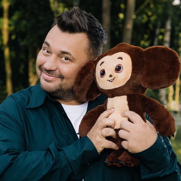     Сергей Жуков выйдет на сцену в мюзикле «Чебурашка. Ушастые ёлки»