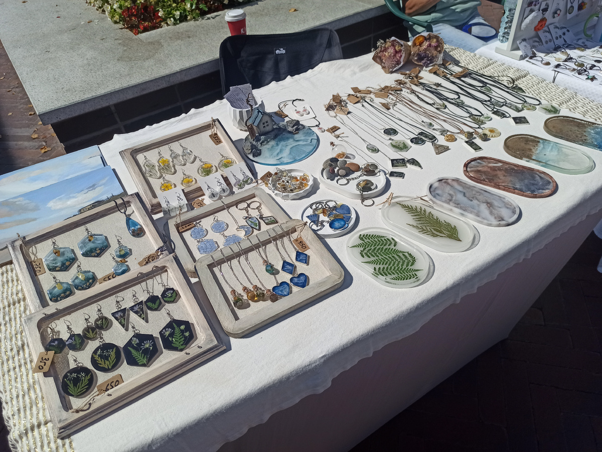 это мой стол на одной из ярмарок в Калининграде