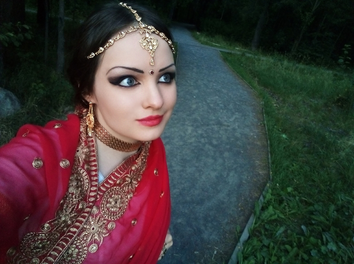 ТТо самое фото. В этот момент я испытывала сильную боль. Не скажешь ведь, правда?