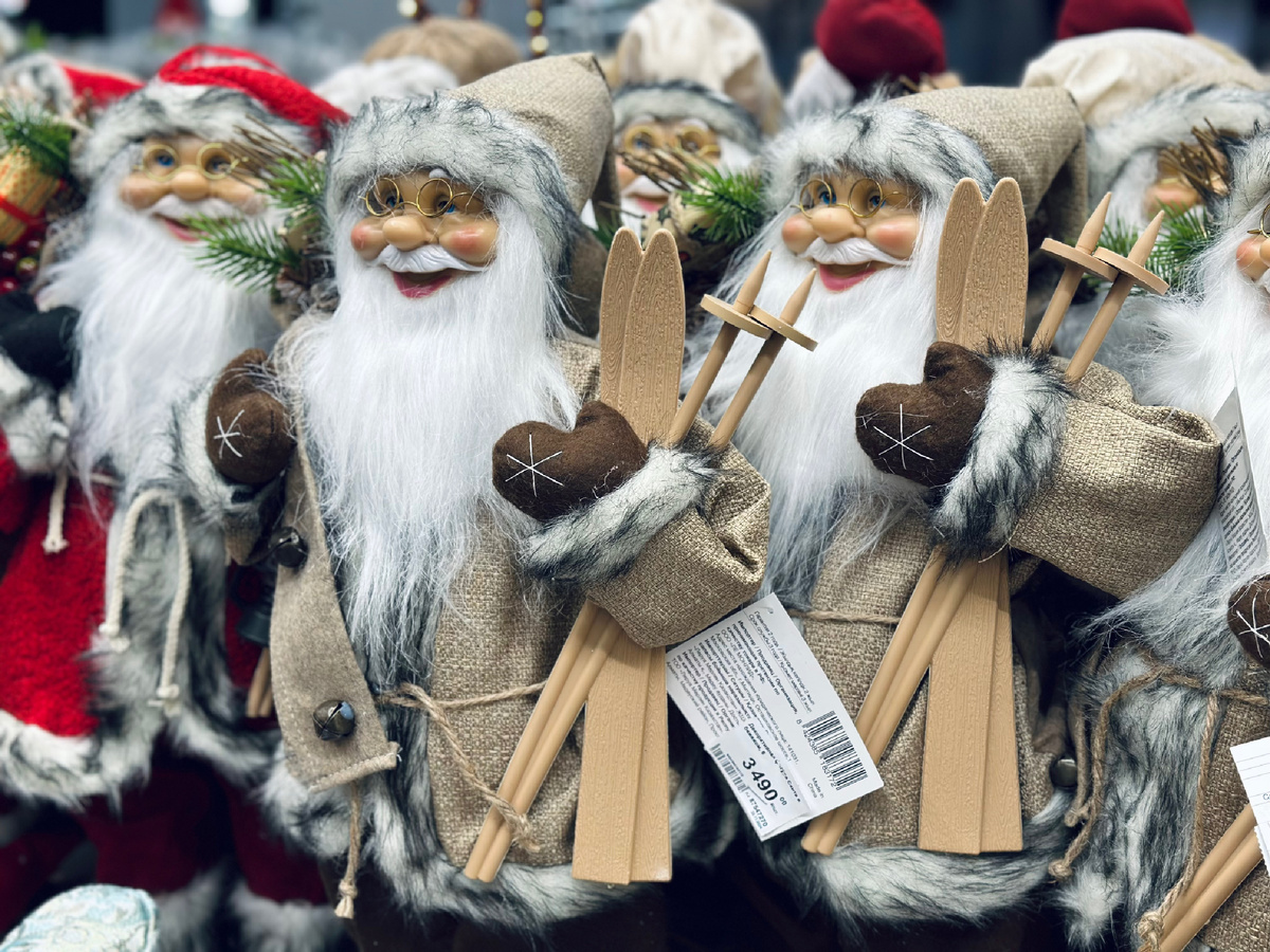 Атмосфера праздника уже повсюду. 