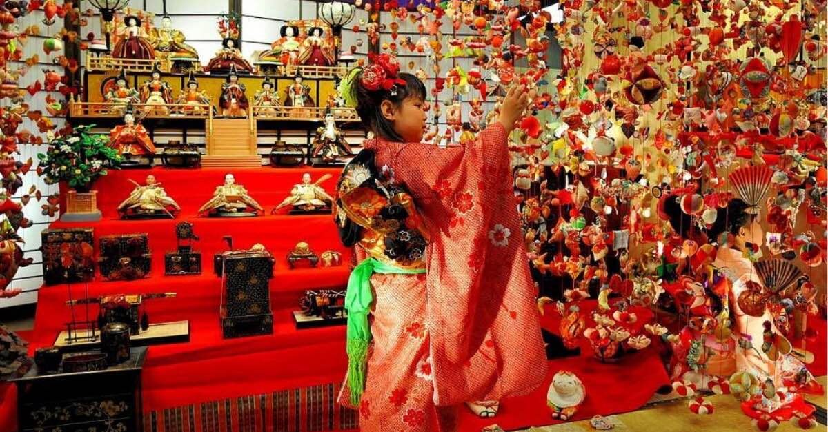 Хинамацури. Фото из открытых источников