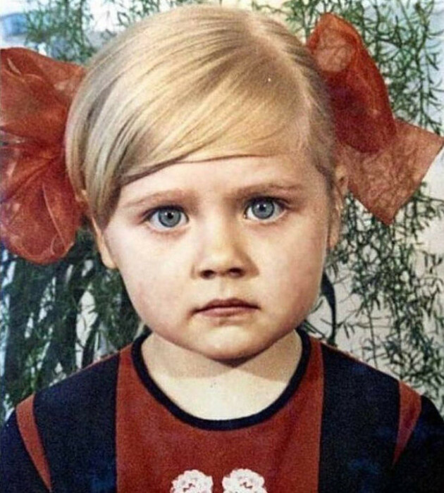 Натали в детстве