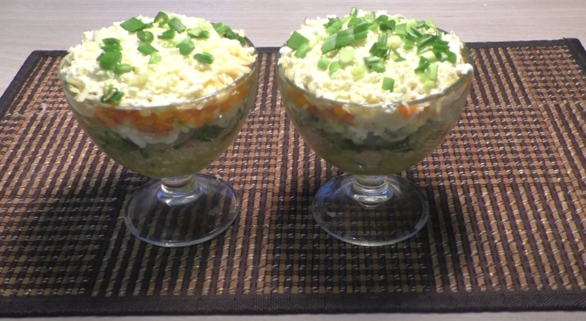 Салат из печени трески