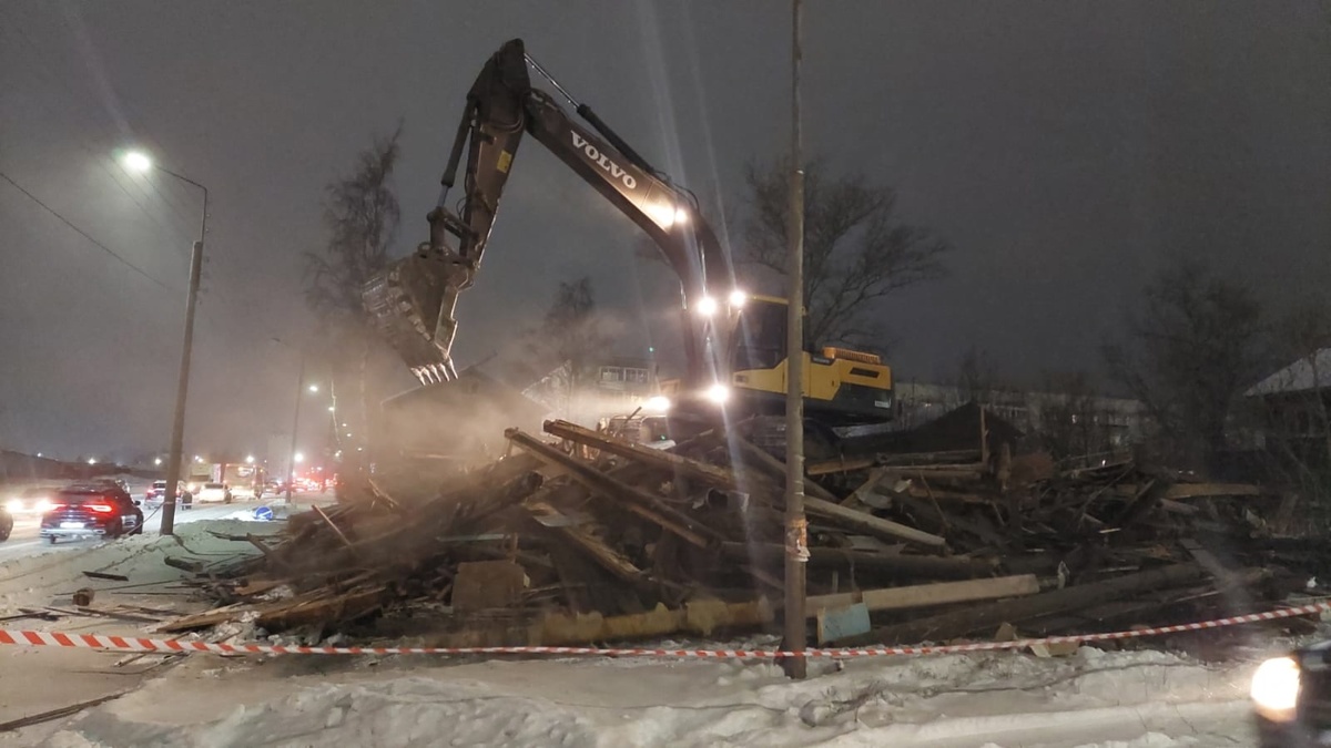 Снос аварийного дома на Шотмана. Фото : Минстрой Карелии  📷
