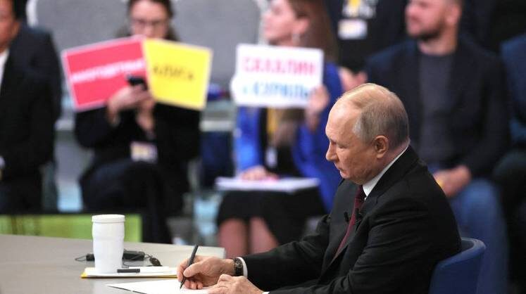    kremlin.ru Во время программы «Итоги года с Владимиром Путиным».